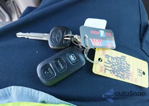 2003 Toyota Sequoia Limited V8 из США, поврежденный, VIN 5TDBT48A23S156949